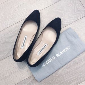 Manolo Blahnik Listony Block-Heel Suede Pumps